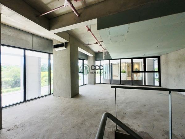 🏢 CHO THUÊ SHOPHOUSE MIDTOWN M8 · 121m² · GIÁ 2,800 USD