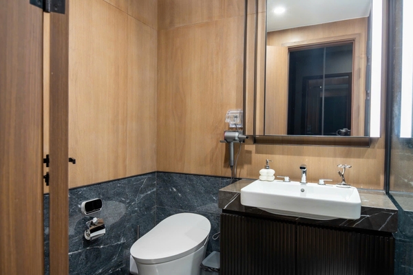 BÁN CĂN HỘ LUMIERE RIVERSIDE 2 PHÒNG 77M2 NHÀ ĐẸP