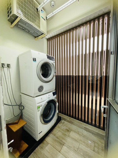 CHO THUÊ MIDTOWN 3 PHÒNG 1450$
