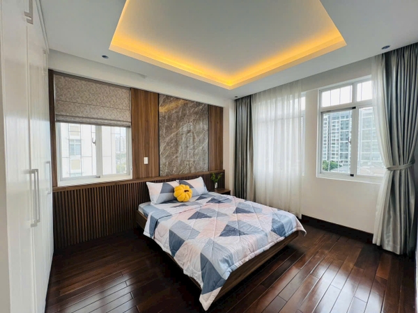 BÁN CĂN HỘ CẢNH VIÊN PHÚ MỸ HƯNG 3 PHÒNG NGỦ 117M2