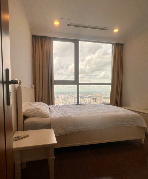 CHO THUÊ BÌNH THẠNH VINHOMES CENTRAL PARK 2 PHÒNG NGỦ FULL NỘI THẤT