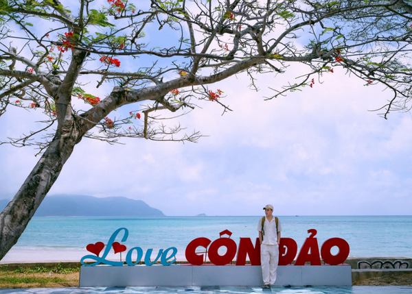 ✨ CÔN ĐẢO – MIỀN BIỂN XANH & HÀNH TRÌNH ĐÁNH THỨC CẢM XÚC 🌿