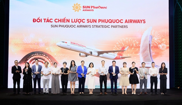 SKYONE TRAVEL – ĐỐI TÁC CHIẾN LƯỢC TIÊU BIỂU CÙNG SUN GROUP: KHẲNG ĐỊNH CAM KẾT "RISE TOGETHER"