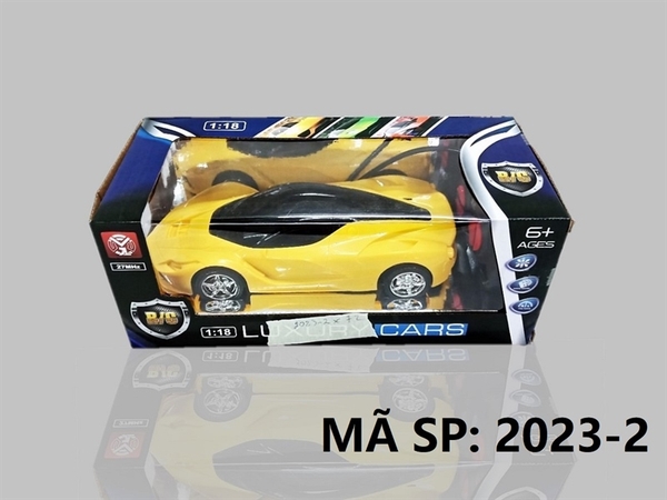 2023-2  HỘP XE HƠI FERRARI ĐIỀU KHIỂN 7 ĐỘNG TÁC, KHÔNG SẠC TL 1:18