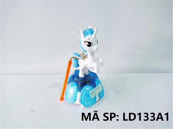 LD133A1  NGỰA PONY CÁNH THĂNG BẰNG (LỒNG ĐÈN)
