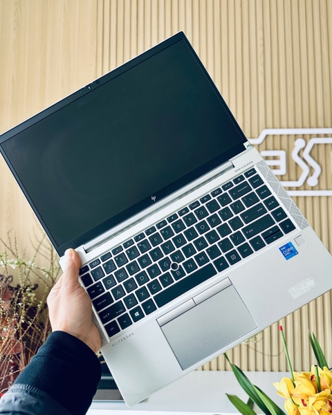 HP EliteBook 840 G8