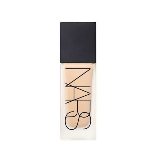 Kem nền Nars All Day Luminous Weightless Foundation 30ml
