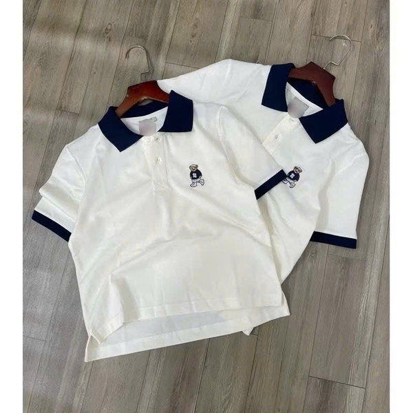 ÁO POLO NỮ CỔ BẺ THÊU GẤU SẴN