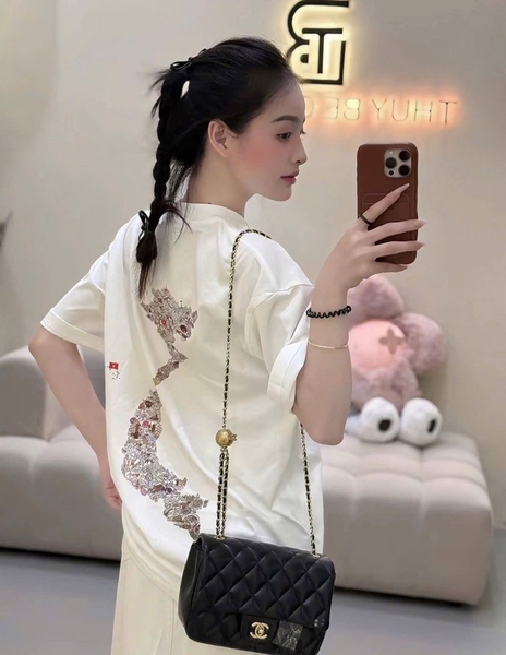 ÁO PHÔNG IN HÌNH BẢN ĐỒ VIỆT NAM MẸ CON SẴN (LOẠI ĐẮT)