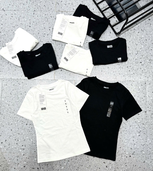 COMBO 2 ÁO ZIP CỘC TAY UNIQLO NỮ SẴN(XẢ 79k)