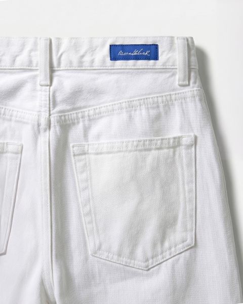 Quần jean Straight Leg