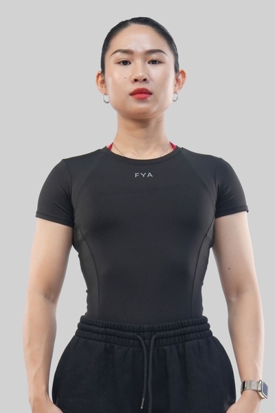 Áo Thun Ôm EMPOWHER - Đen