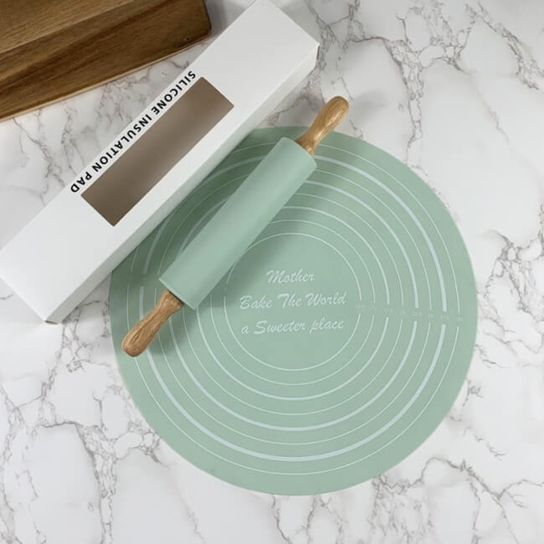 Cây lăn bột làm bánh bằng tay kèm thảm chống dính bằng silicone