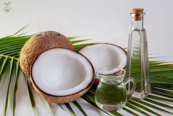 Dầu dừa được coi là một trong những loại dầu nền phổ biến được dùng với tinh dầu