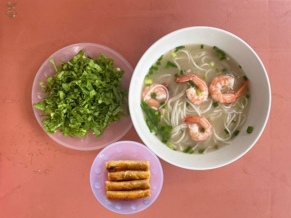 Bát cháo bánh canh Quảng Bình