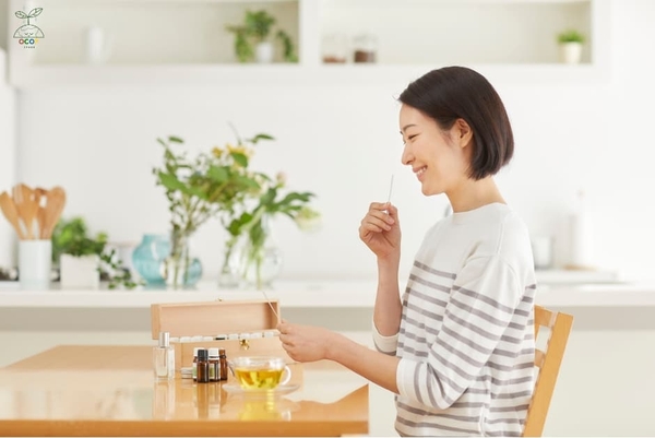 Tinh dầu chỉ nên được dùng ngoài da hoặc khuếch tán trong không khí