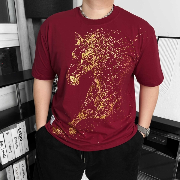 Áo Thun GASI Đỏ Đô In Ngựa Bay Nhũ Vàng