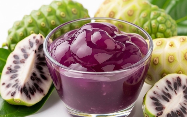 Thạch Trái Nhàu – Món Tráng Miệng Từ Trái Cây Nhiệt Đới