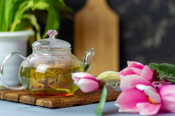Cách Thưởng Thức Trà Tim Sen – Từ Hương Vị Truyền Thống Đến Biến Tấu Hiện Đại