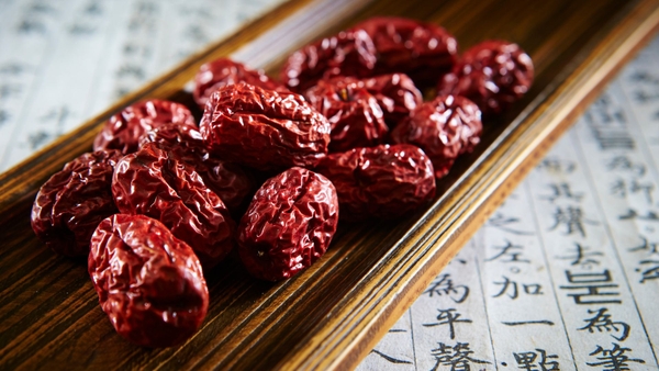 Hồng Táo Khô: Cách Sử Dụng, Lưu Ý & Gợi Ý Đối Tượng Phù Hợp