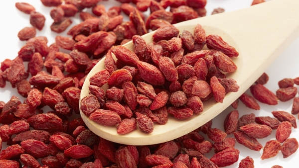 Uống Trà Kỷ Tử Mỗi Ngày – Sống Lành, Nghĩ Tĩnh, Cảm Nhận Tự Nhiên