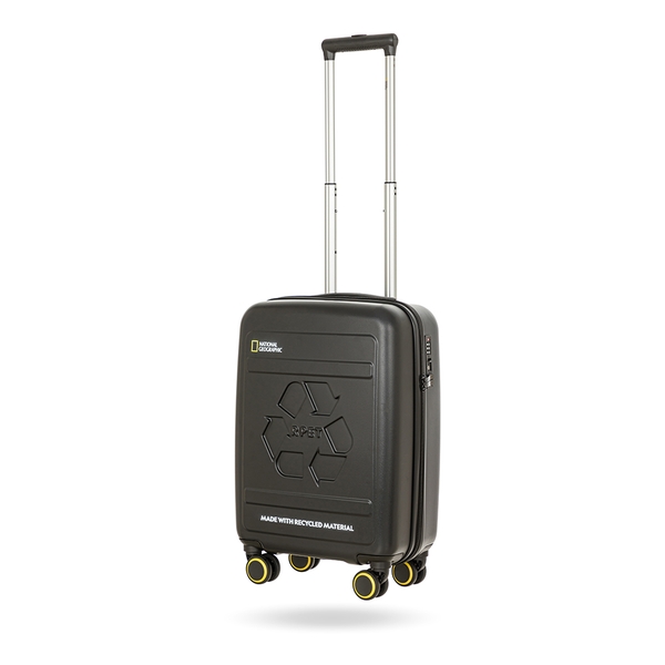 Vali National Geographic N205HA