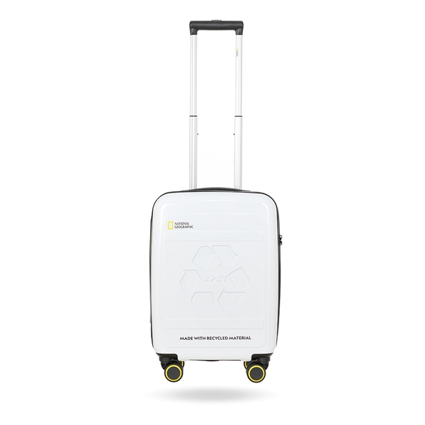 Vali National Geographic N205HA