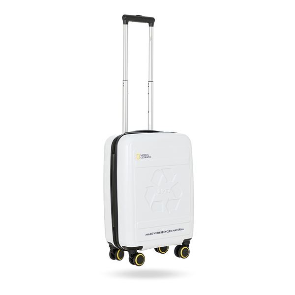 Vali National Geographic N205HA