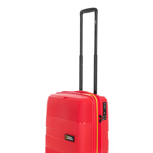 Vali National Geographic N221HA