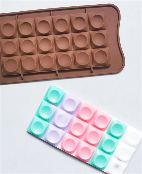 Khuôn Silicon - Viền VN - 17x8cm - VN18 - Tròn 18c