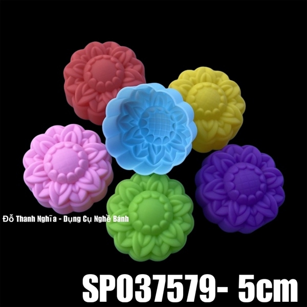[10 cup] Khuôn Silicon - Cup Set 5cm - M38 - Hoa Cúc Tầng Sọc