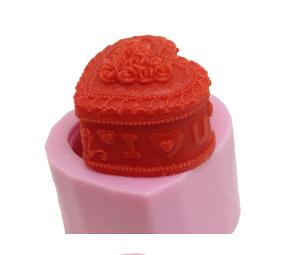 Khuôn Silicon - Trái Tim Hoa - Chùm Hồng Viền 5.8cm