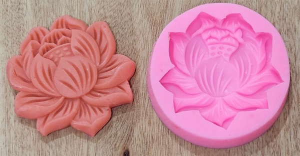 Khuôn Silicon - Mặt Ép Hoa Sen - 8cm Hoa Sen Nhọn
