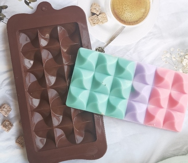 Khuôn Silicon - Viền VN - 17x8cm - VN10 - Vuông Xoắn