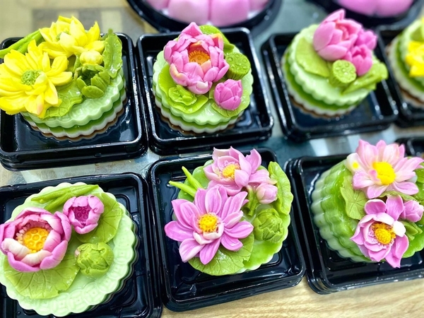 Khuôn Silicon - Mặt Ép Hoa Sen - 7cm Sen Cánh Rũ