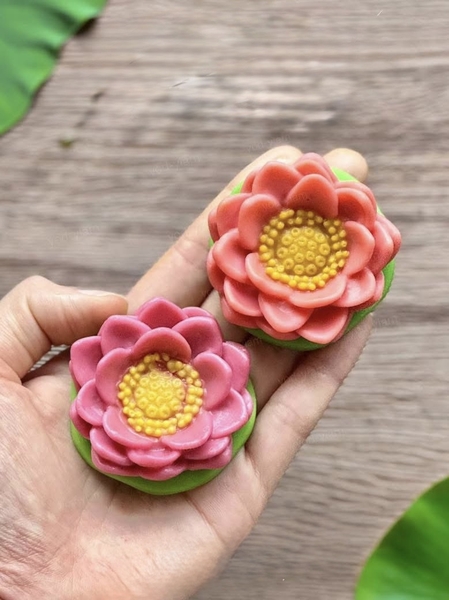 Khuôn Silicon - Hoa Sen Thái Nở - Sen Kèm Lá 5cm