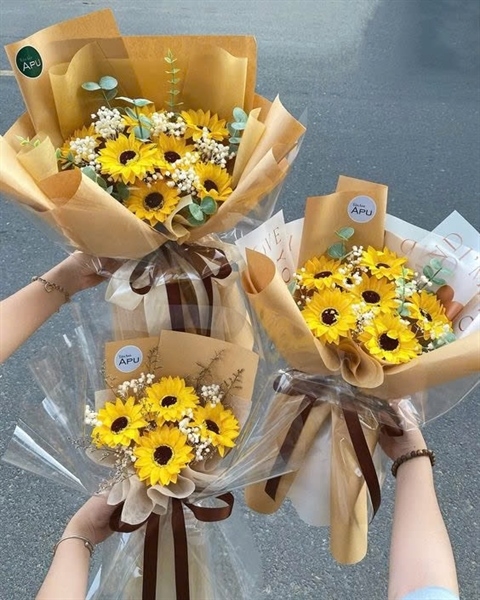 Giấy Bó Hoa Carton sấp 10 Tờ