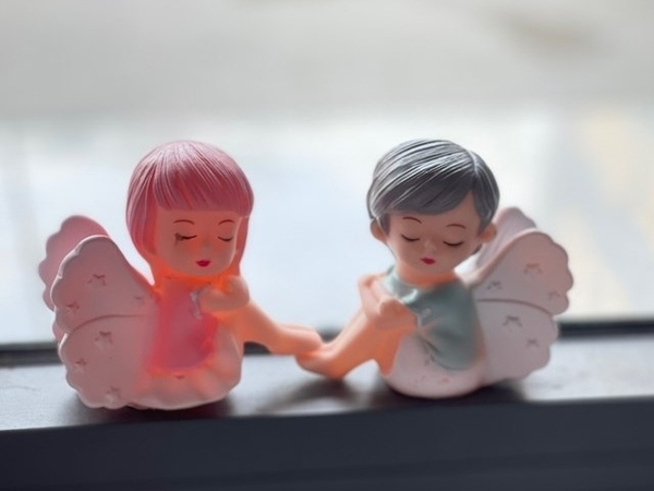 Tượng Thiên Thần - Tiên - Búp Bê Nhựa - PKD - Bé Gái Ngồi Ngủ - Hồng