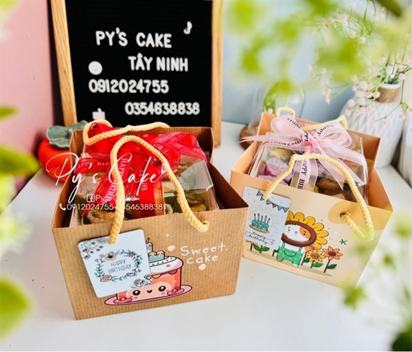 Túi Giấy Vuông 16cm Cao 12cm