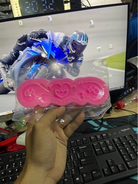 Khuôn Silicon - Viền Họa Tiết - Họa Tiết Cong Tim 2c