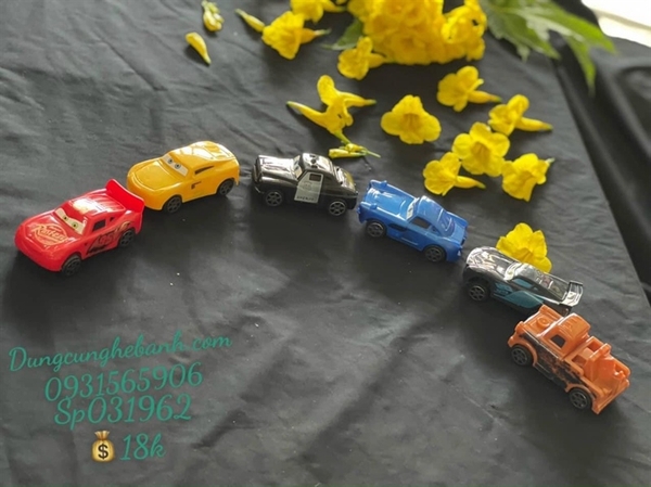 Set Xe Cộ Nhựa - PKD - Set 6 - Xe Đua Phim