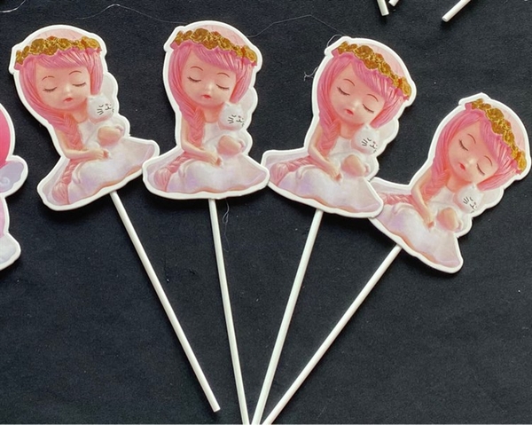 Cắm bé hồng ôm mèo