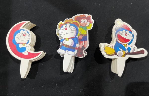 Set Cắm Giấy Hoạt Hình Phụ Kiện Trang Trí Bánh - DOREMON NOBITA 50 THẺ