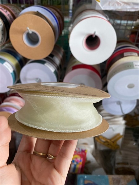 RUY BĂNG VOAN 4CM 10M - VOAN KEM