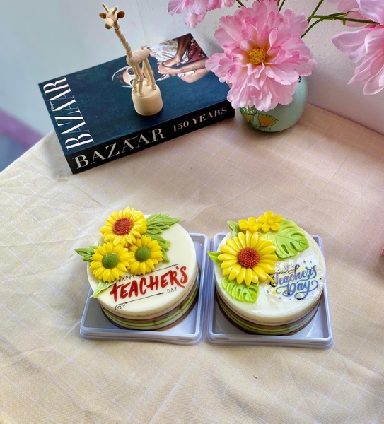 Hộp Nhựa - Vuông JHL14 - 13cm Đế Trắng