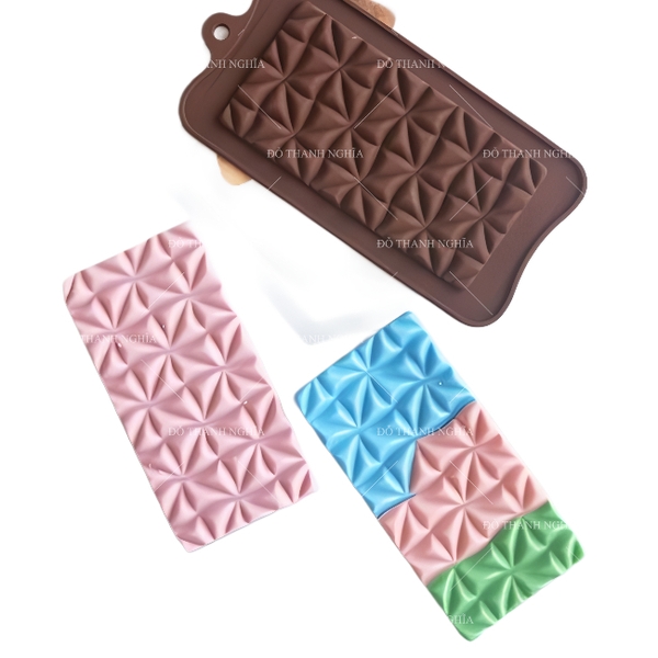 Khuôn Silicon - Viền VN - 17x8cm - VN09 - Tam Giác