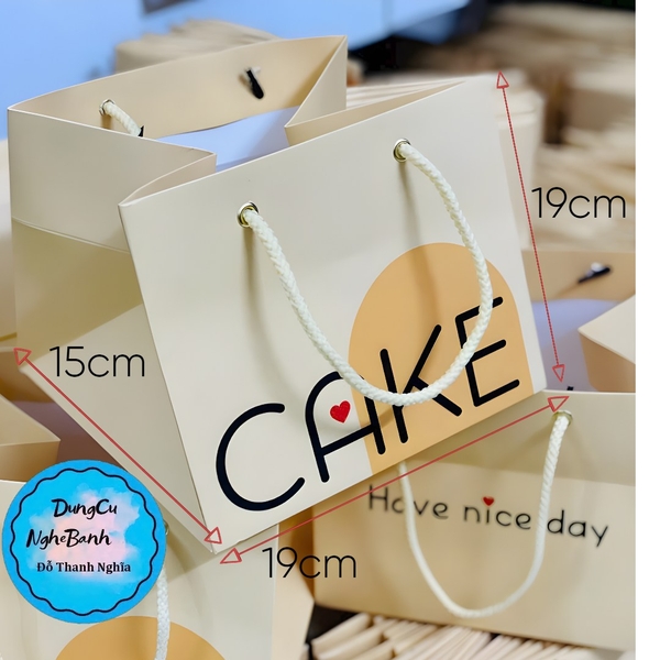Túi Giấy - Quai Xách - Vuông 19x19cm Cao 15cm Màu Vàng