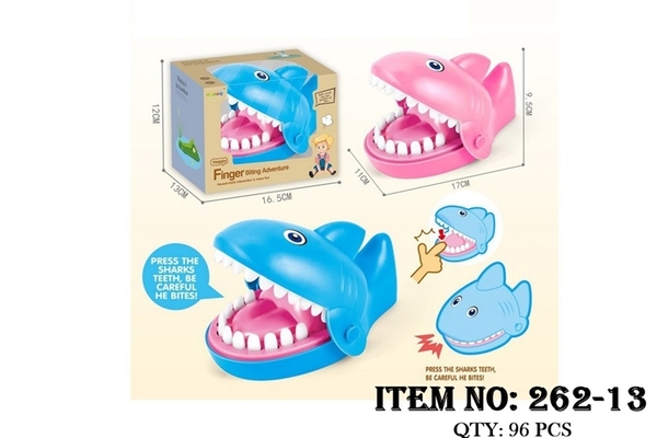 262-13 HỘP CÁ MẬP CẮN TAY