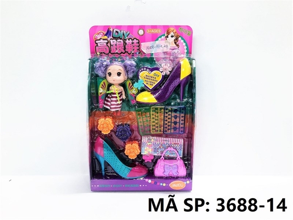 3688-14 VĨ TRANG ĐIỂM 1 ĐÔI GIÀY LỚN, TÚI XÁCH, KẸP, CHUỖI + 1C BÉ CHIBI