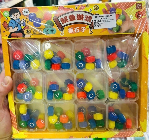 LY135 HỘP 24H CÂN KÝ VÔ TRI (SQUID GAME GOOGI)